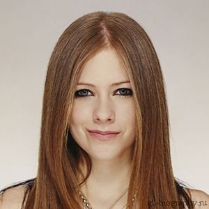 Авріл Лавін (Avril Lavigne) коротка біографія співачки