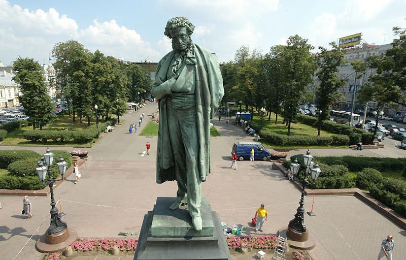 Твір на тему: памятник А. С. Пушкіна в Москві
