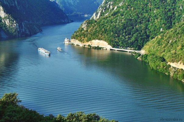 Річки Зарубіжної Європи – великі і найдовші судноплавні річки на карті