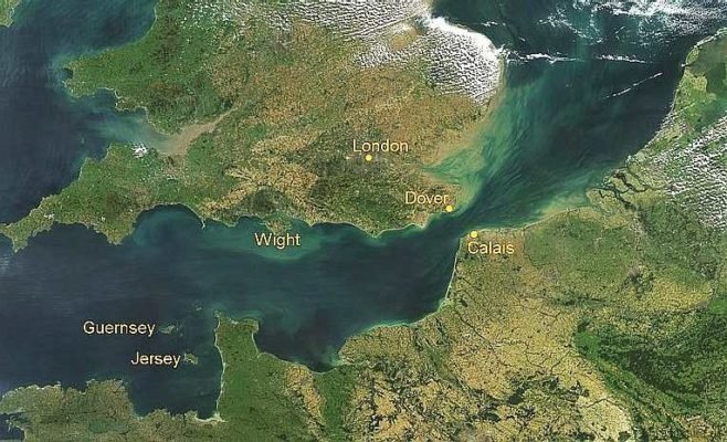 Моря Зарубіжної Європи, океани і протоки омивають берегову лінію